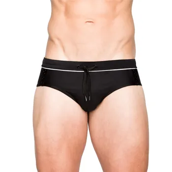 Мужские купальники Сексуальные плавки бикини для мужчин Черные мужские шорты с низкой талией Сетчатый шнур Пляжная одежда для серфинга